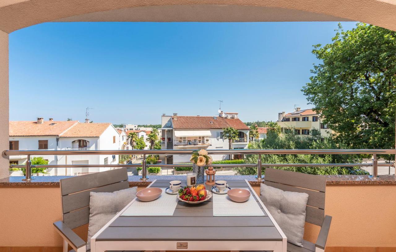 Apartments Villa Ana Poreč Zewnętrze zdjęcie
