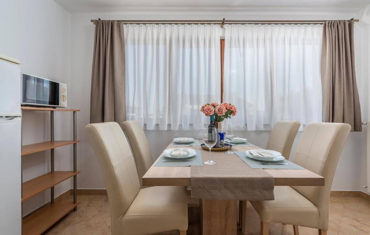 Apartments Villa Ana Poreč Zewnętrze zdjęcie