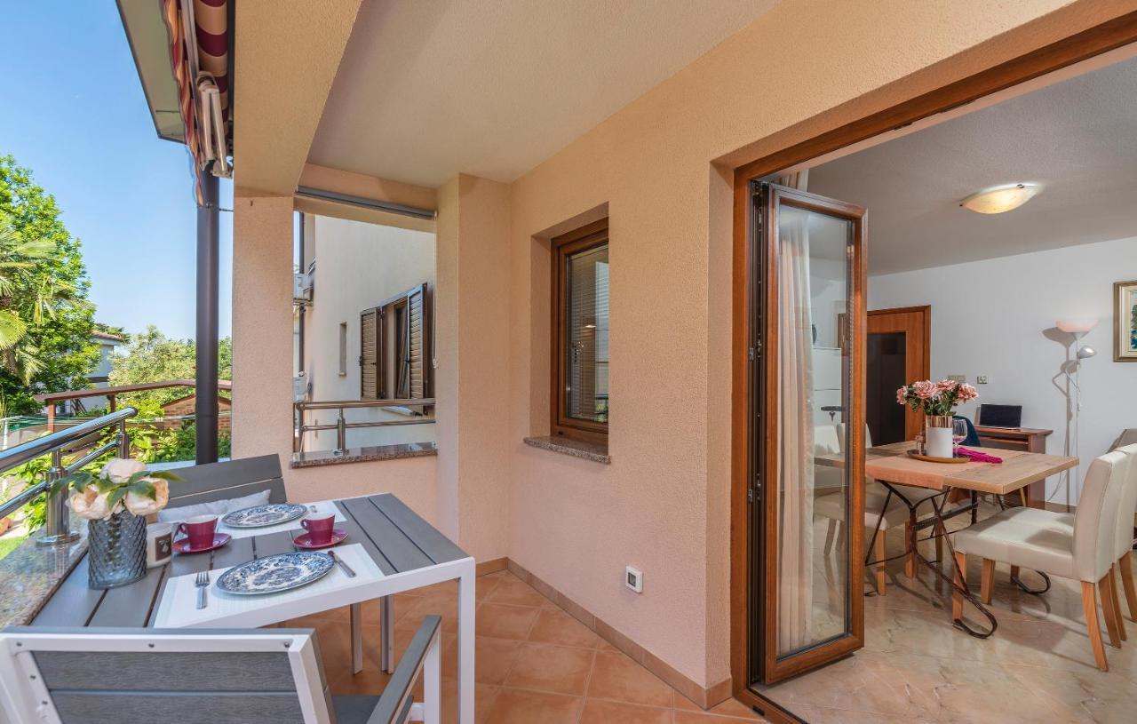 Apartments Villa Ana Poreč Zewnętrze zdjęcie