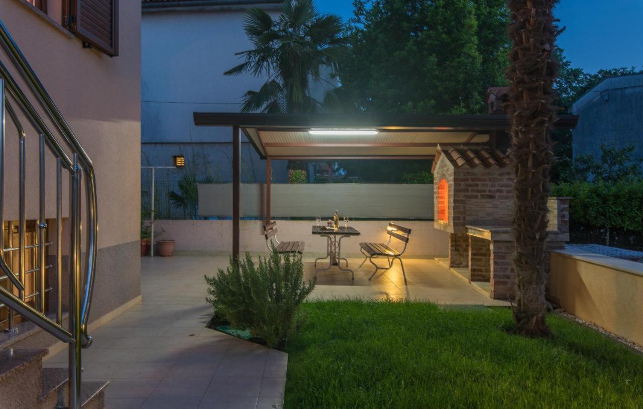 Apartments Villa Ana Poreč Zewnętrze zdjęcie