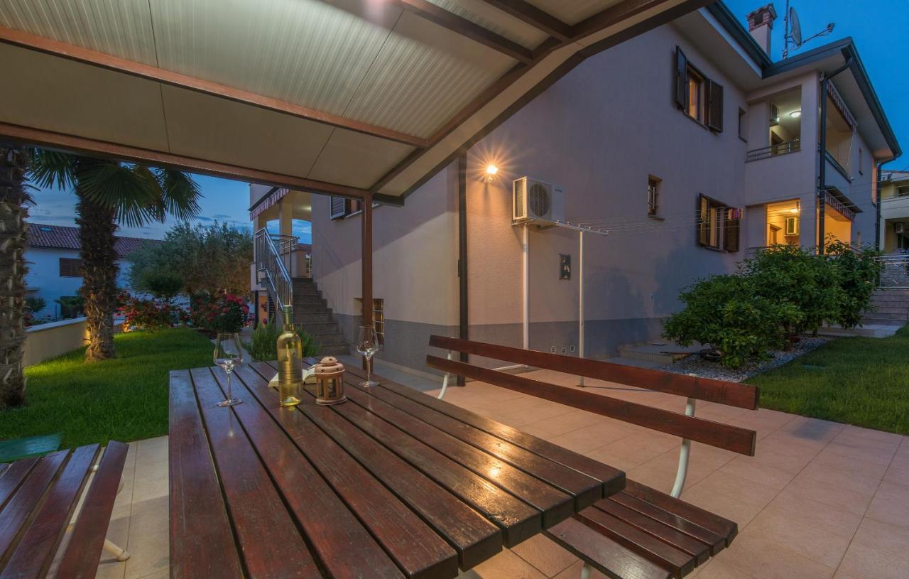 Apartments Villa Ana Poreč Zewnętrze zdjęcie