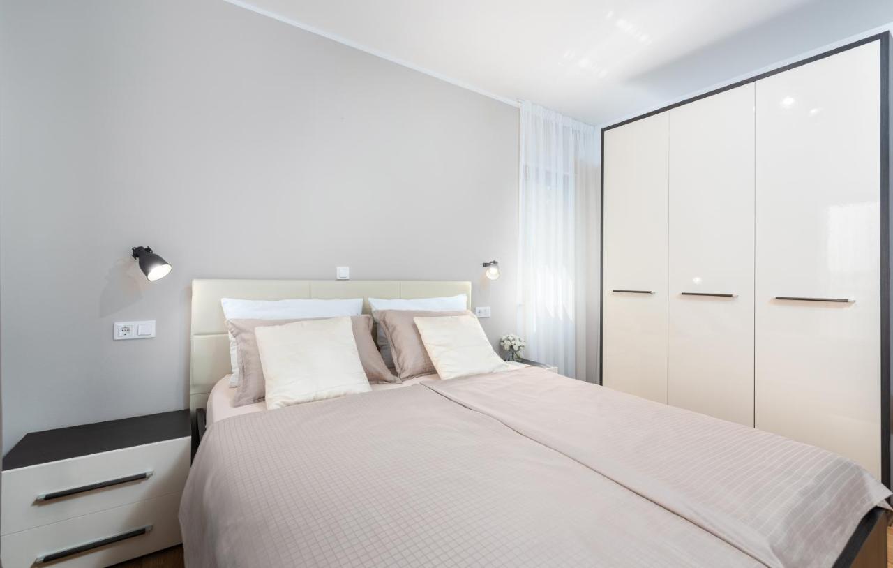 Apartments Villa Ana Poreč Zewnętrze zdjęcie