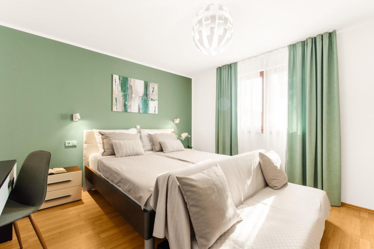 Apartments Villa Ana Poreč Zewnętrze zdjęcie